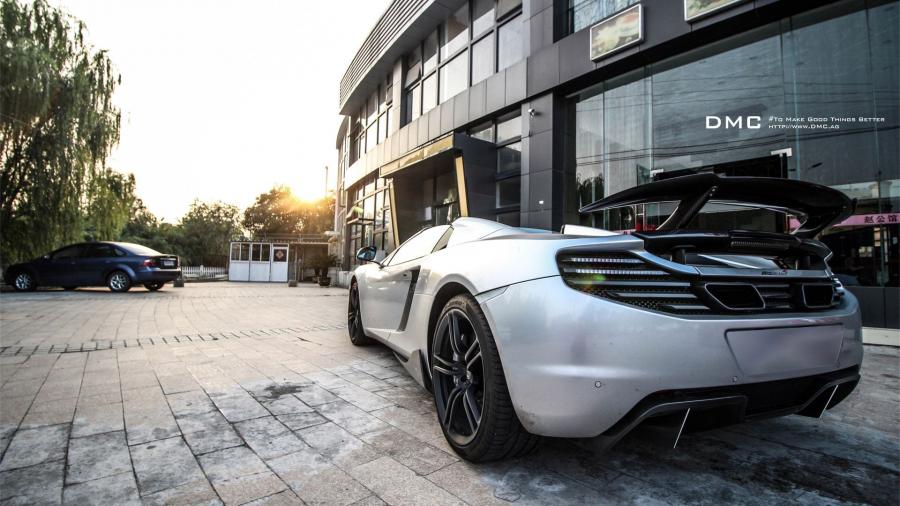  McLaren MP4 MSO Velocita by DMC 2014 года  (фото 3 из 7)